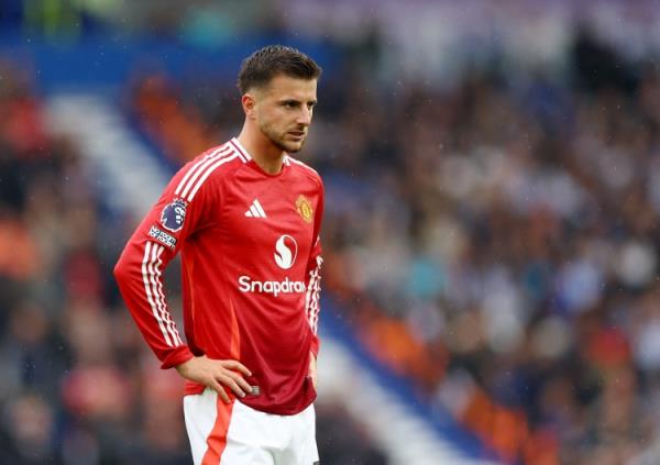 曼聯(lián)最水7號(hào)??芒特6420萬加盟1年半1球1助，首發(fā)踢13分鐘又傷了